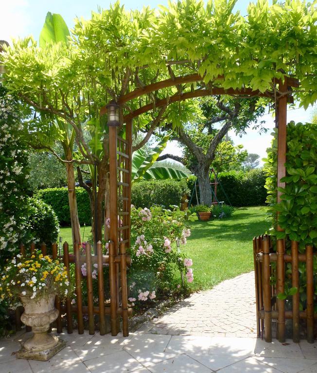 La Manzanera Hotel Roquefort-les-Pins Buitenkant foto